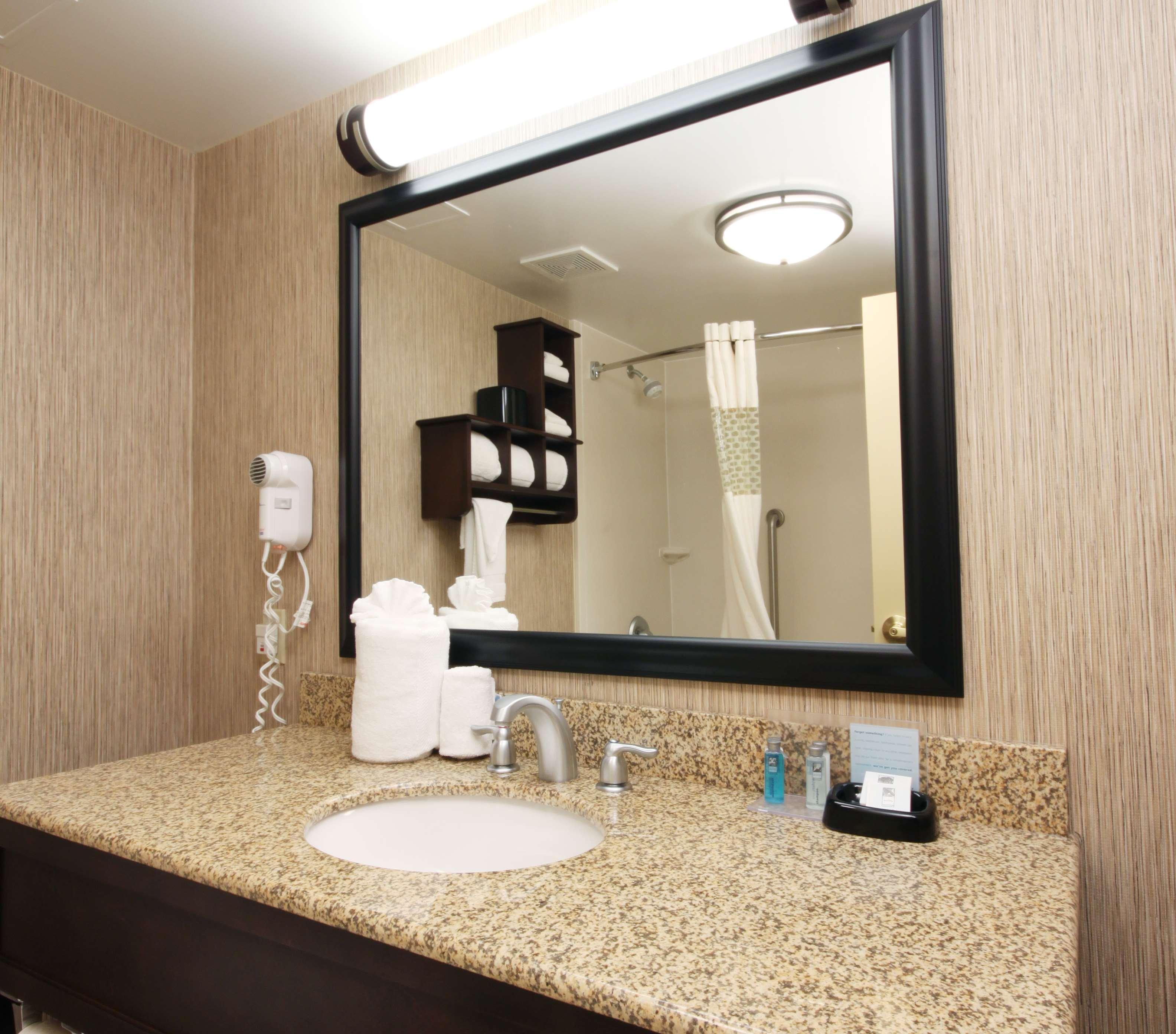 Hampton Inn Champaign/Urbana Екстериор снимка