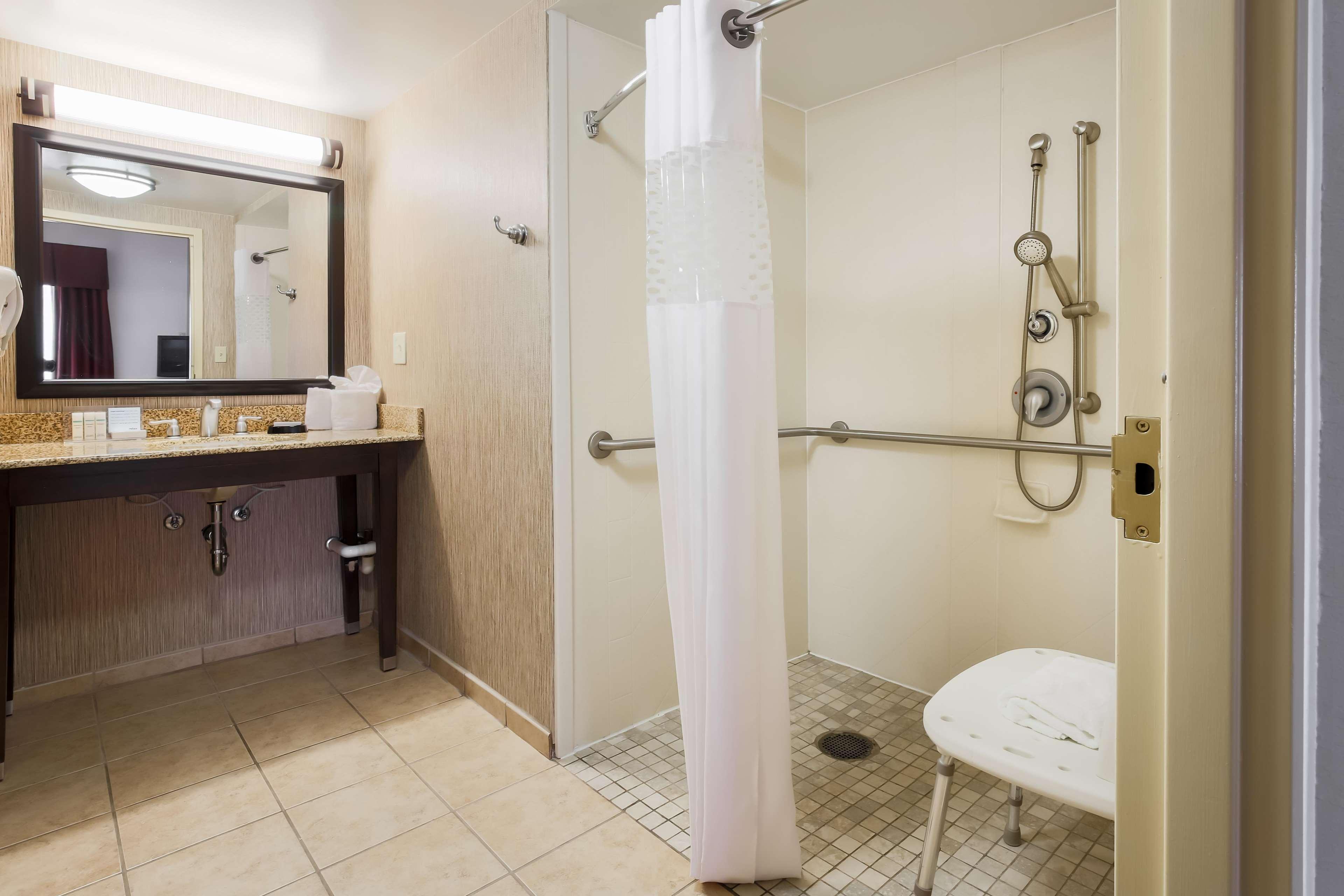 Hampton Inn Champaign/Urbana Екстериор снимка