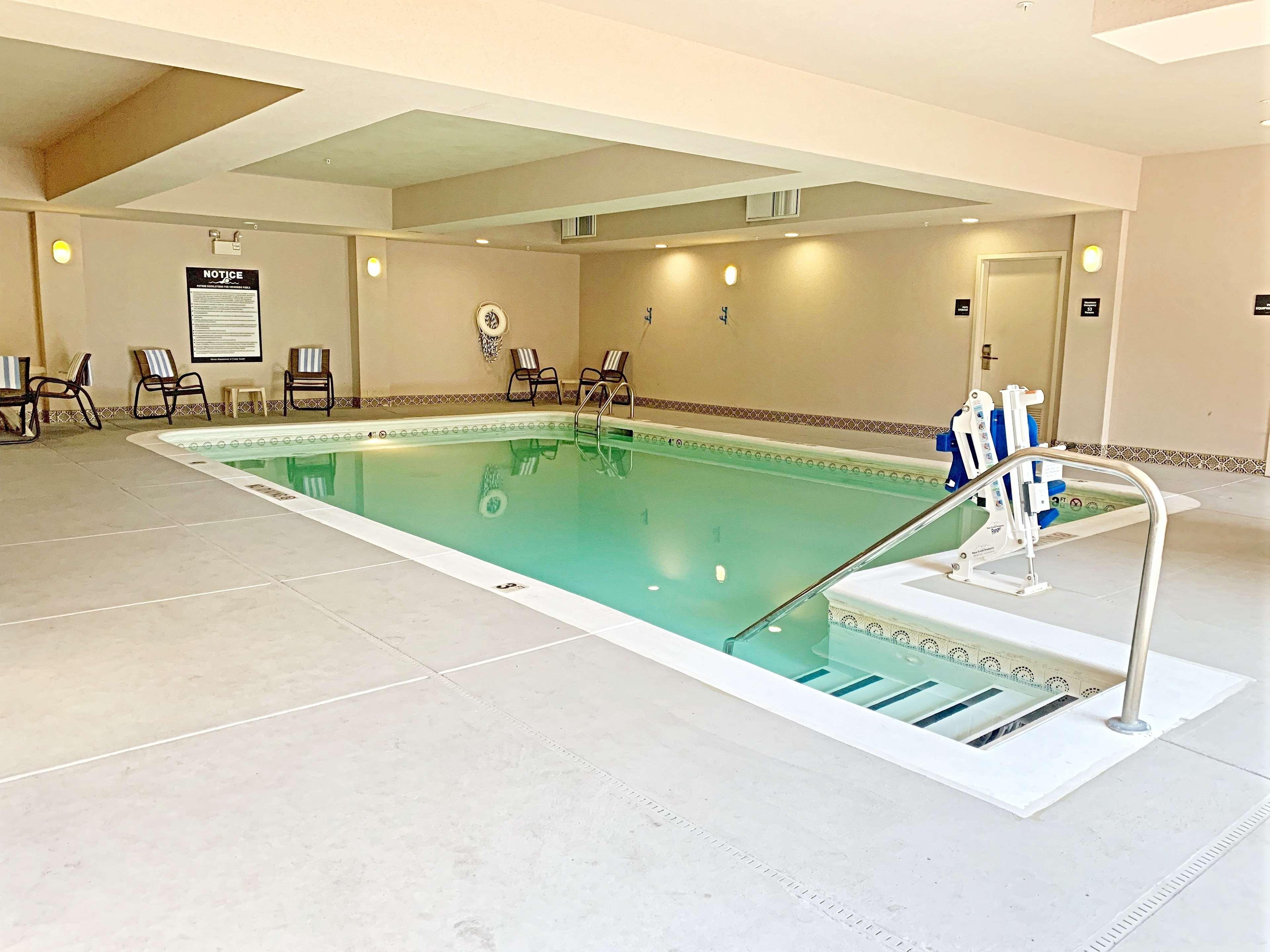 Hampton Inn Champaign/Urbana Екстериор снимка