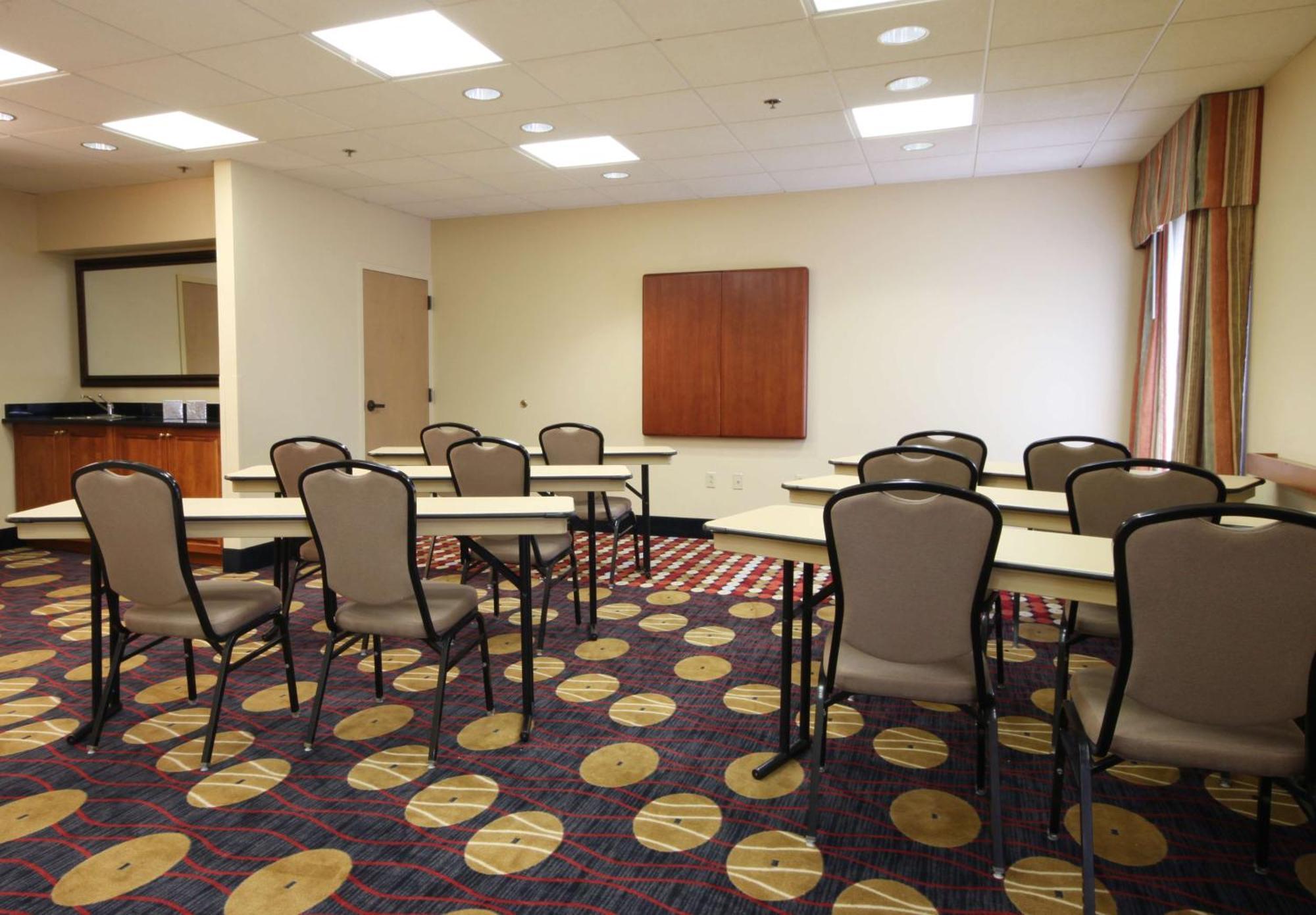 Hampton Inn Champaign/Urbana Екстериор снимка