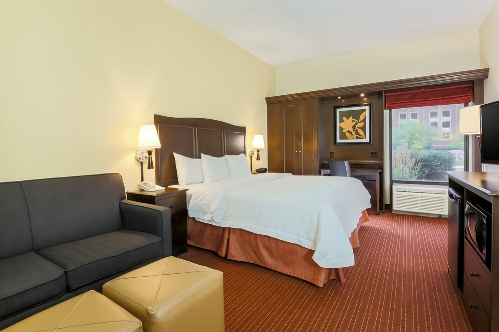 Hampton Inn Champaign/Urbana Екстериор снимка